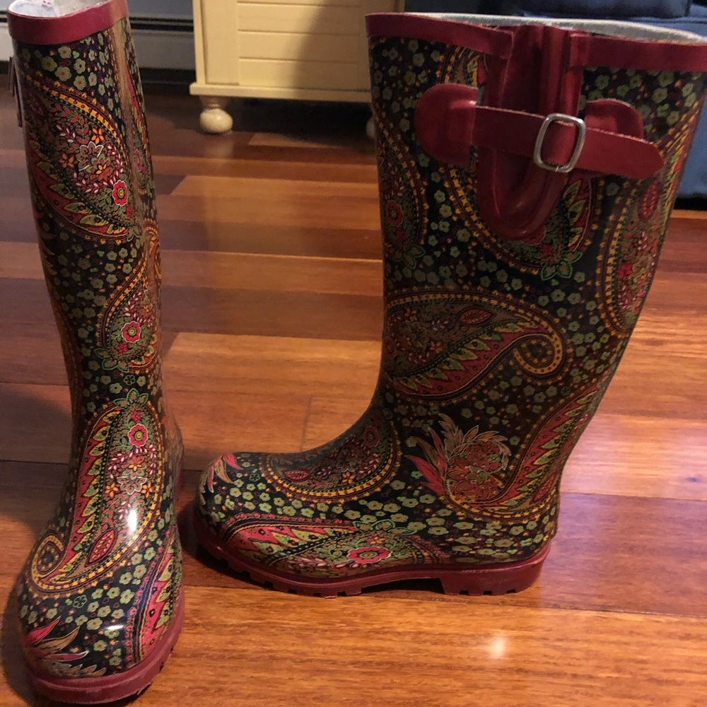 Nomad Rain Boots - Red Paisley Size 6